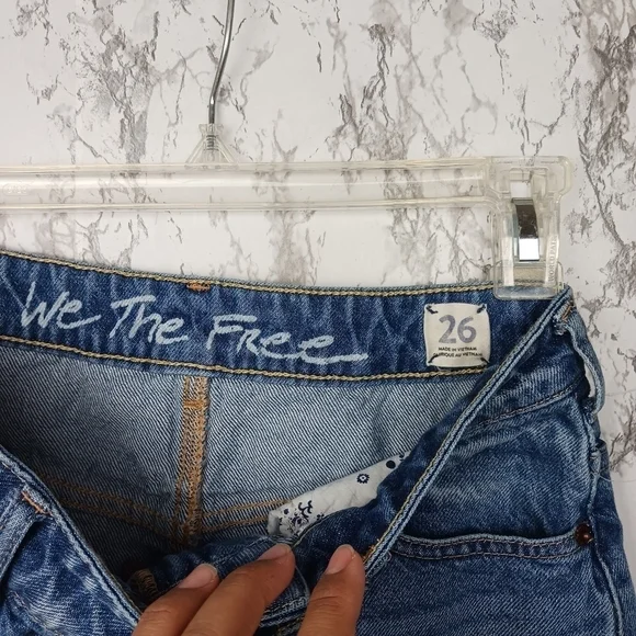 We The Free Bailey denim skirt women's size 26 blue - Picture 3 of 5
